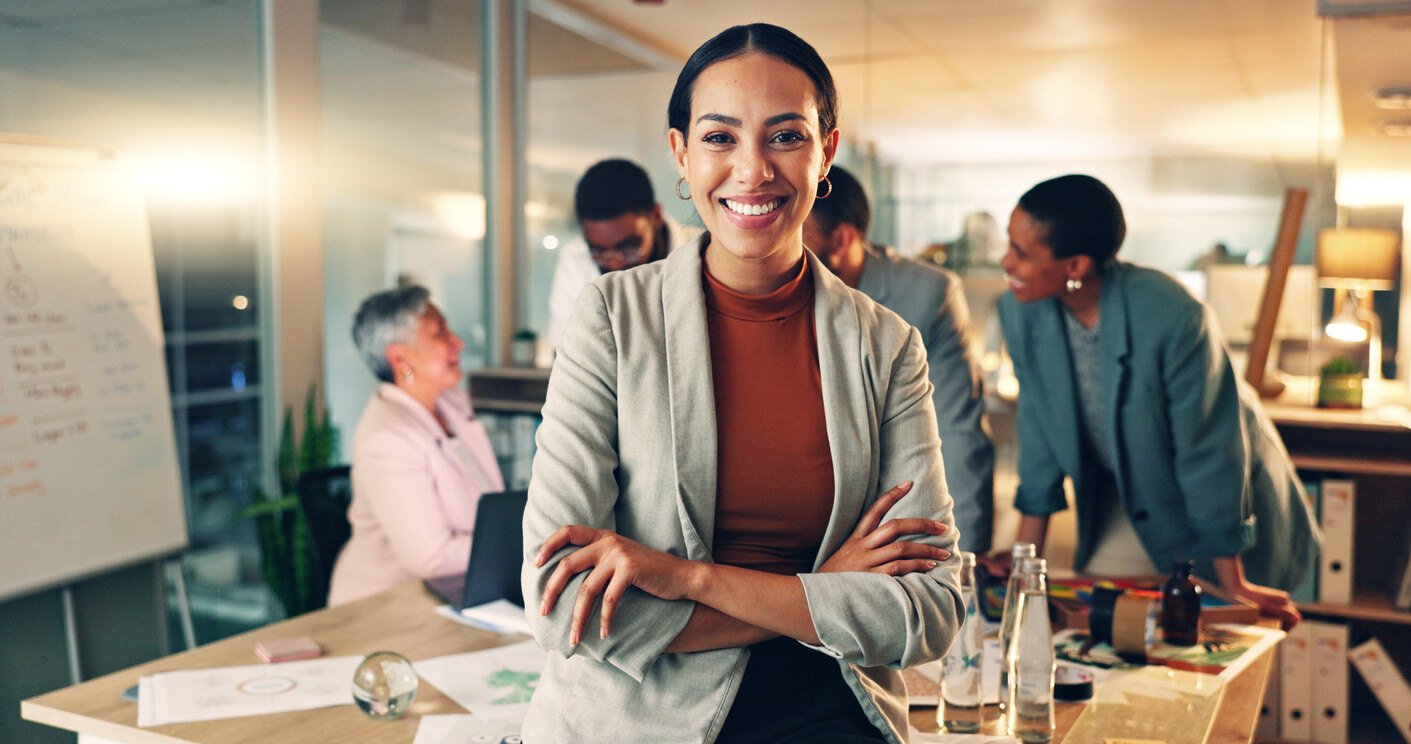 Emotionally intelligent leader heads up a meeting
